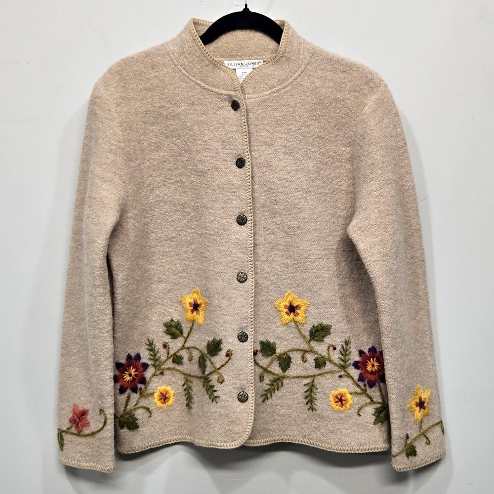 Vintage 90s Wool Cardigan Sweater Medium Petite Beige Floral Embroidered Cottage